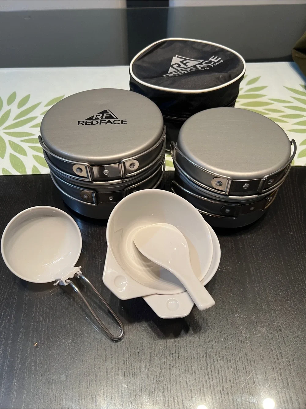 Redface Aluminum Camping Cookware Set in Silver and White